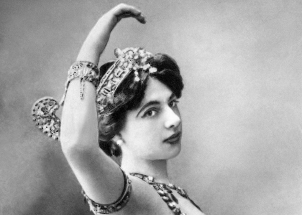  Mata Hari | 10 Of The World's Most famous Female Spies | Her Beauty