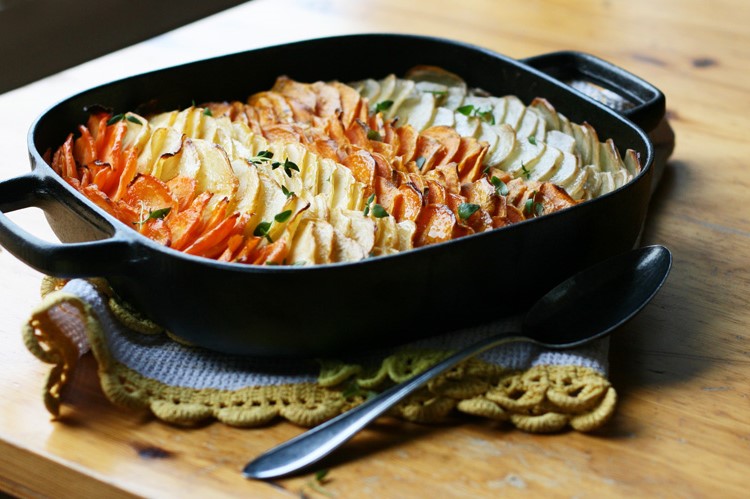 Root Vegetable Gratin | 8 Vegetarian Dish Ideas for the Thanksgiving Table | Her Beauty