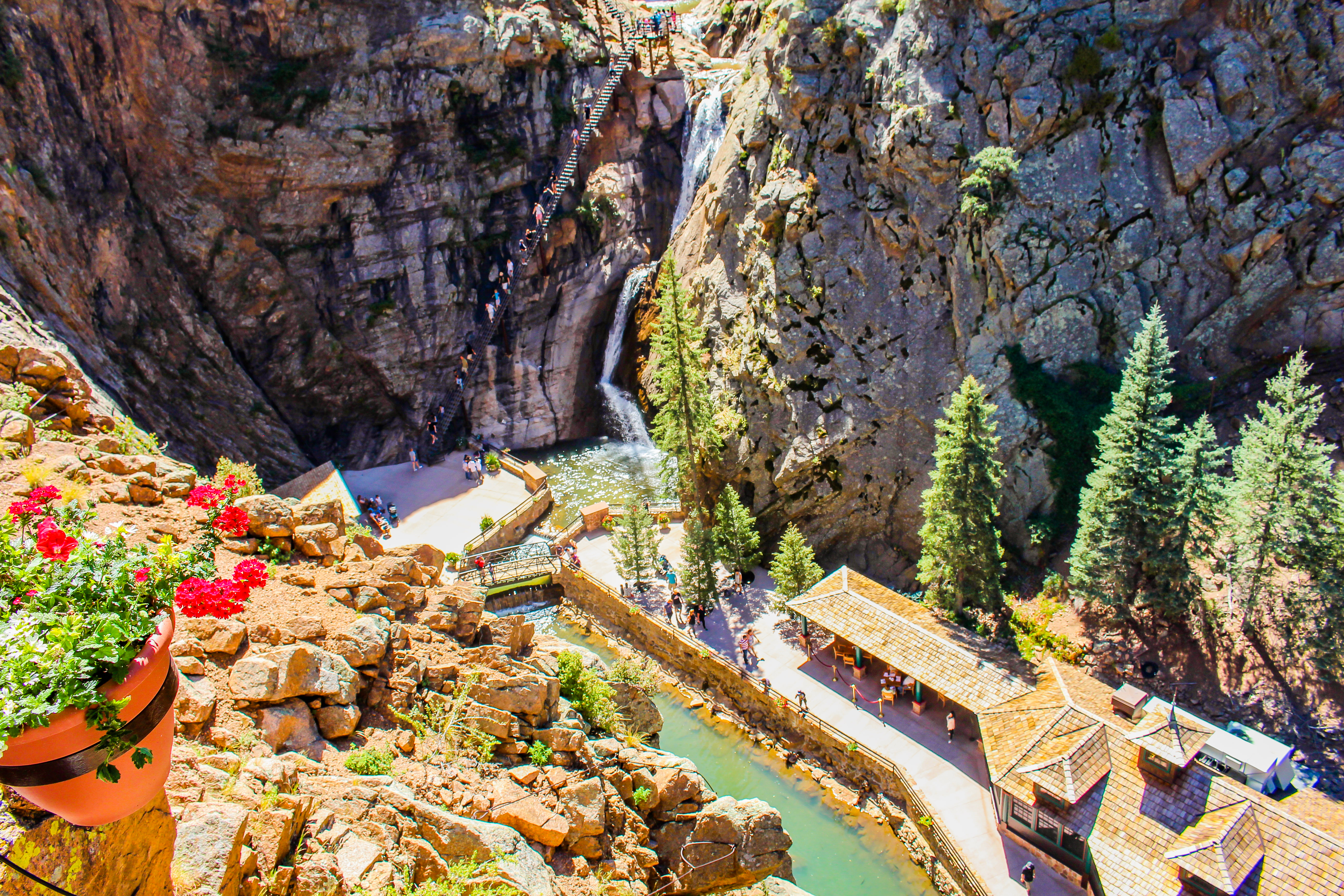 seven falls in colorado springs