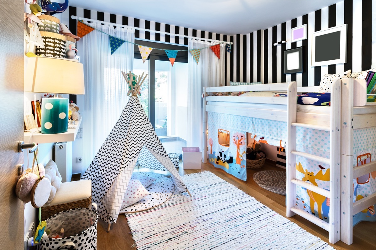 kids bedroom wooden bunk bed teepee