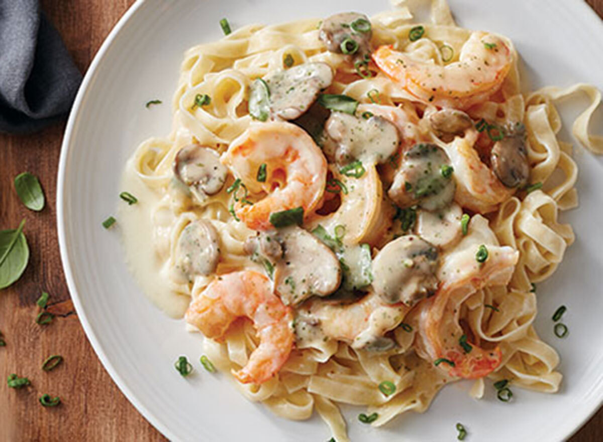 carrabbas fettuccine weesie