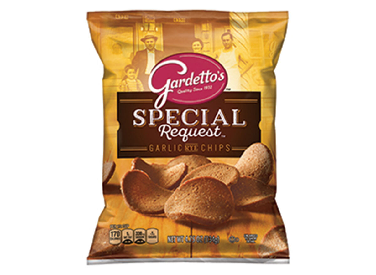 gardettos special request roasted garlic rye chips