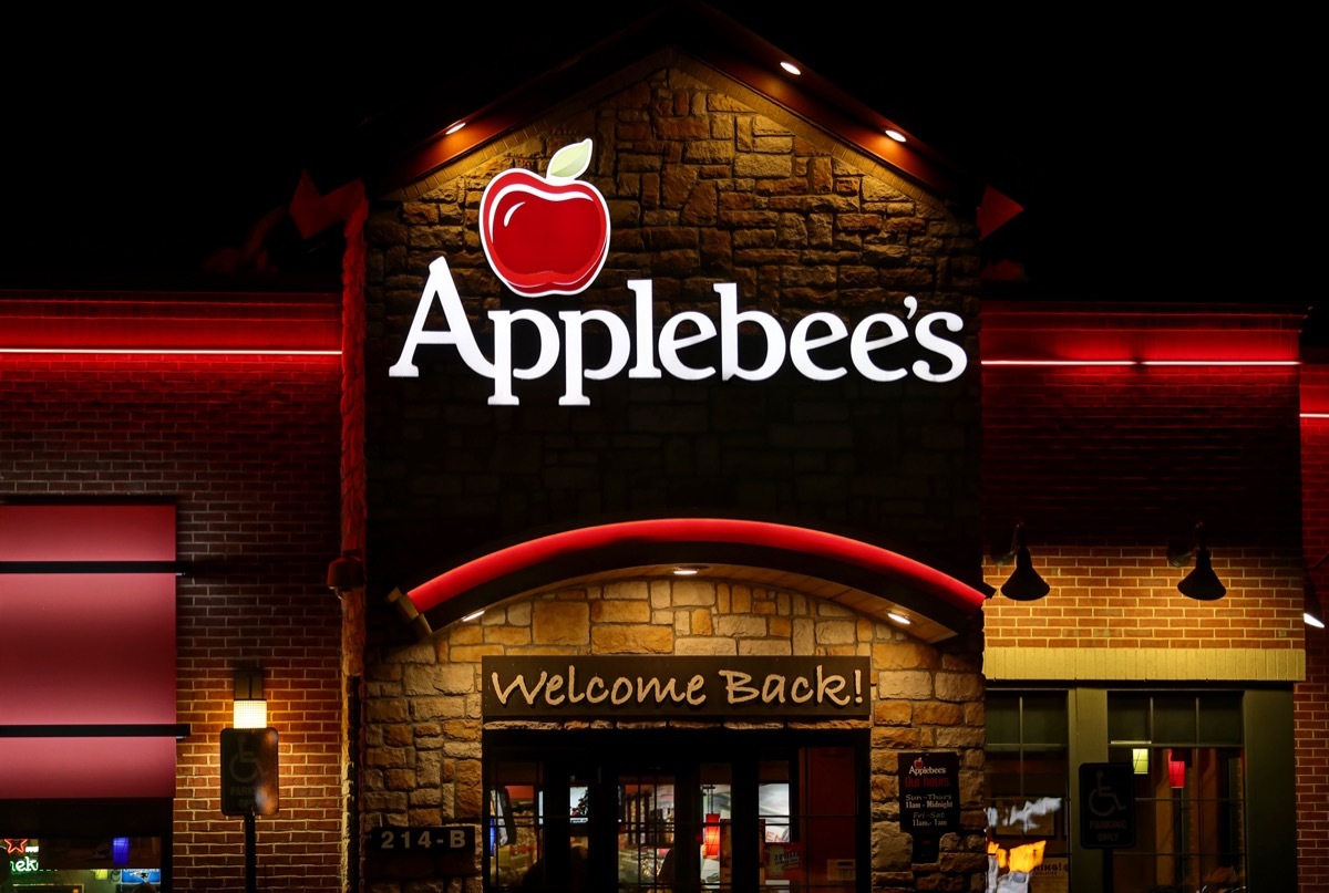 the exterior of an Applebee's restaurant in Saugus, Massachusetts