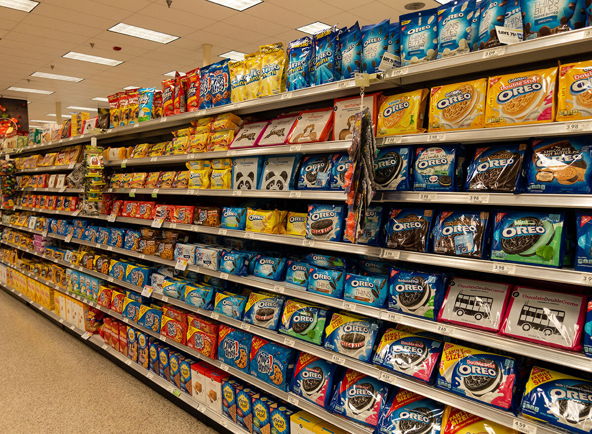 cookie aisle grocery store