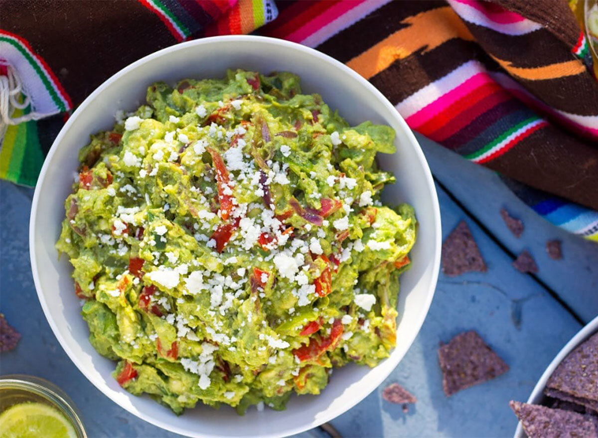 fajita guacamole in bowl