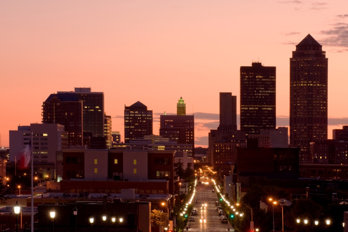 des moines iowa skyline