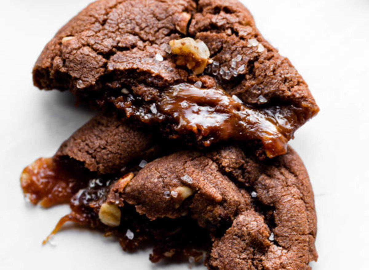 caramel stuffed nutella cookies