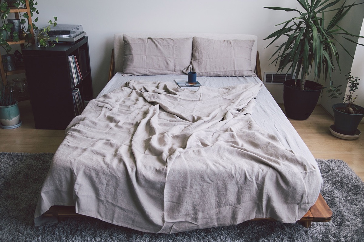 Stonewashed linen bedding in gray