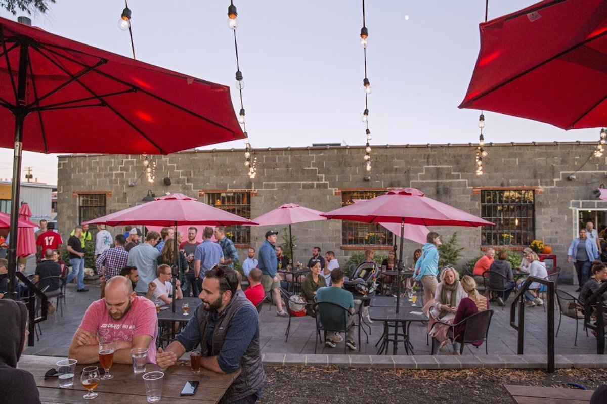 Ardent Craft Ales, best outdoor bar in Virginia