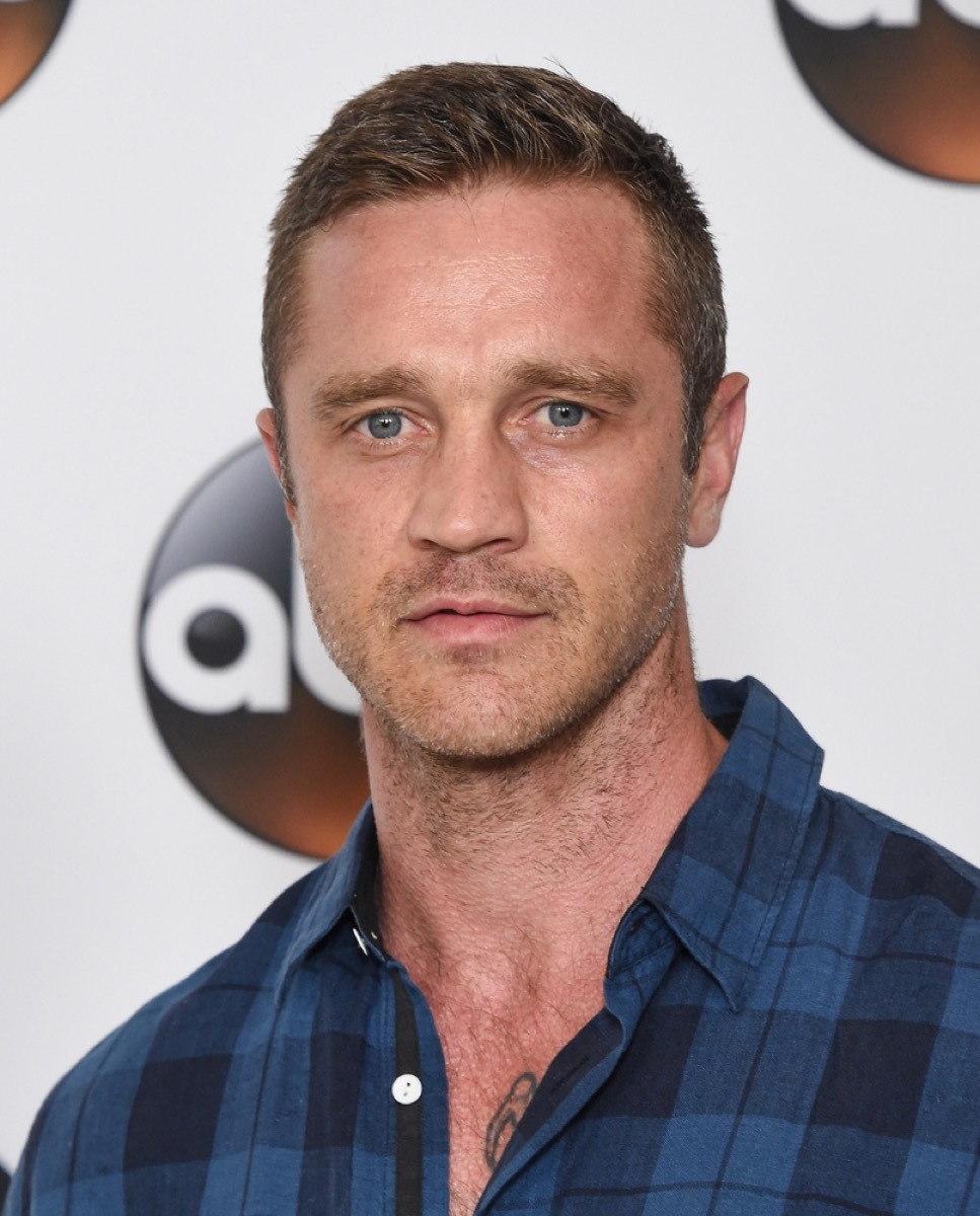 devon sawa on the red carpet