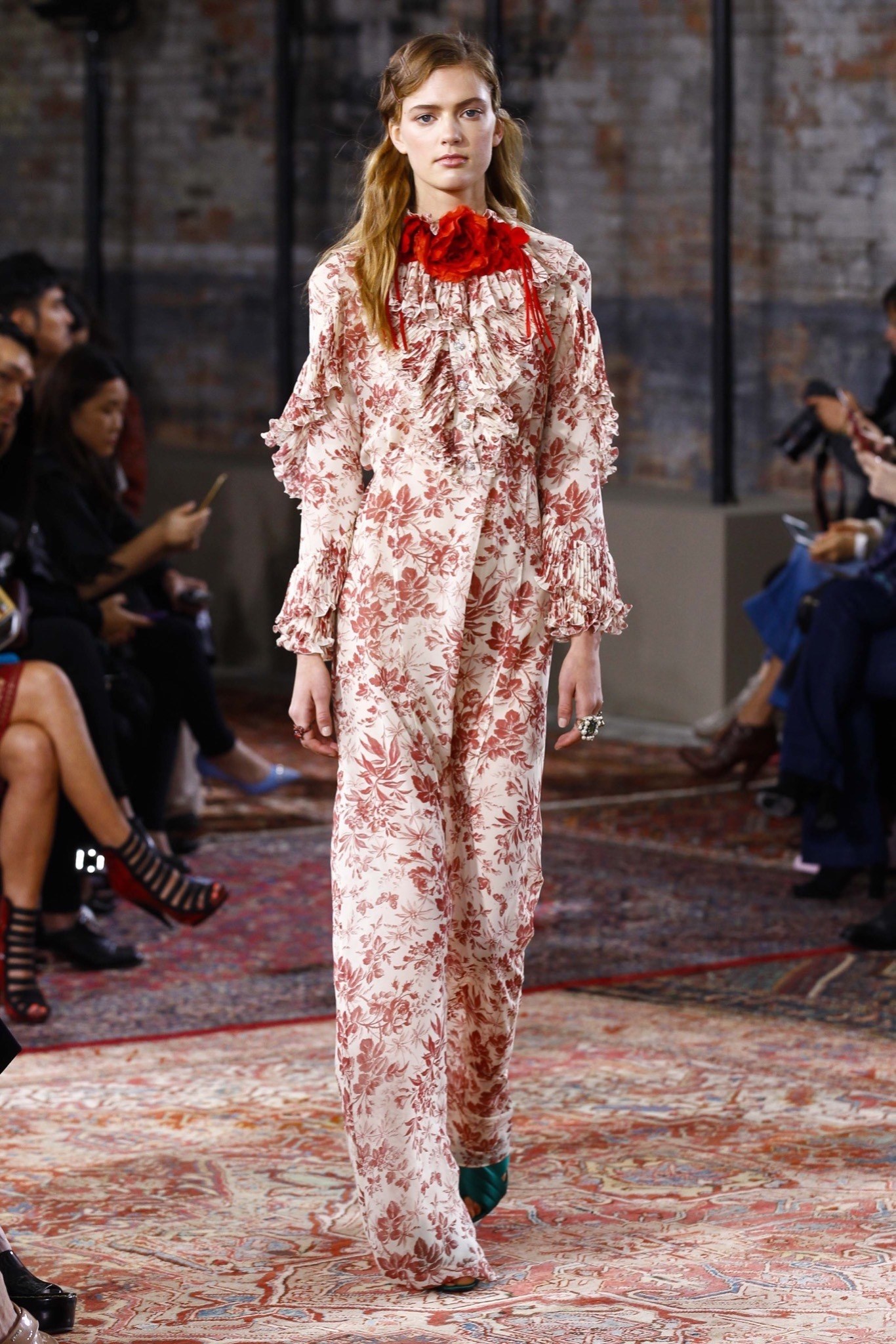 best-looks-of-the-gucci-cruise-collection-2016-09