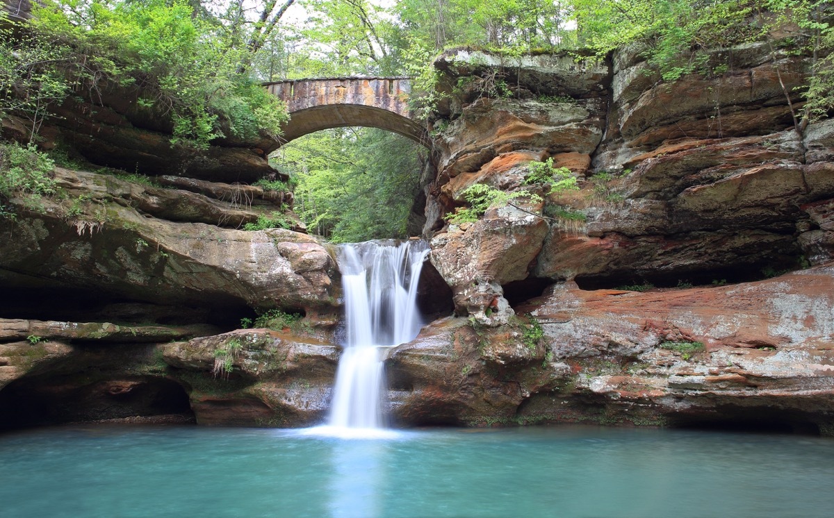 old man's cave hocking hills ohio state natural wonders