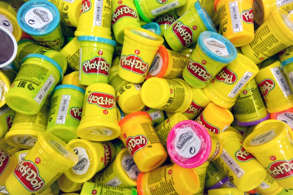 play-doh tubs