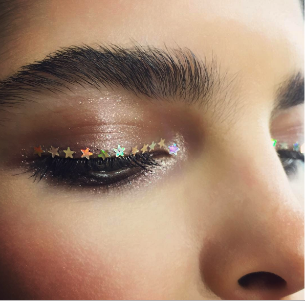 9 Christmas Makeup Ideas for Your Inspiration7