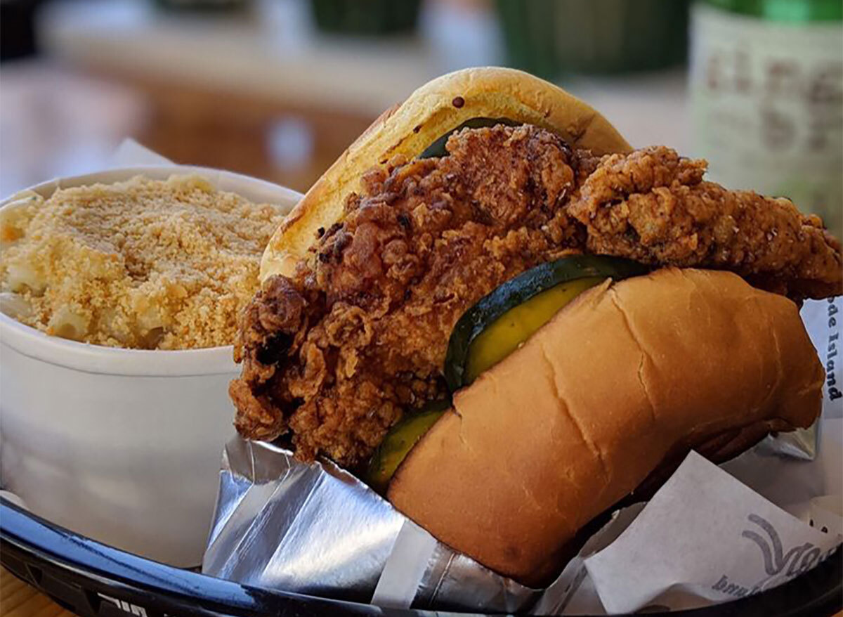 fried chicken sandwich with mac and cheese