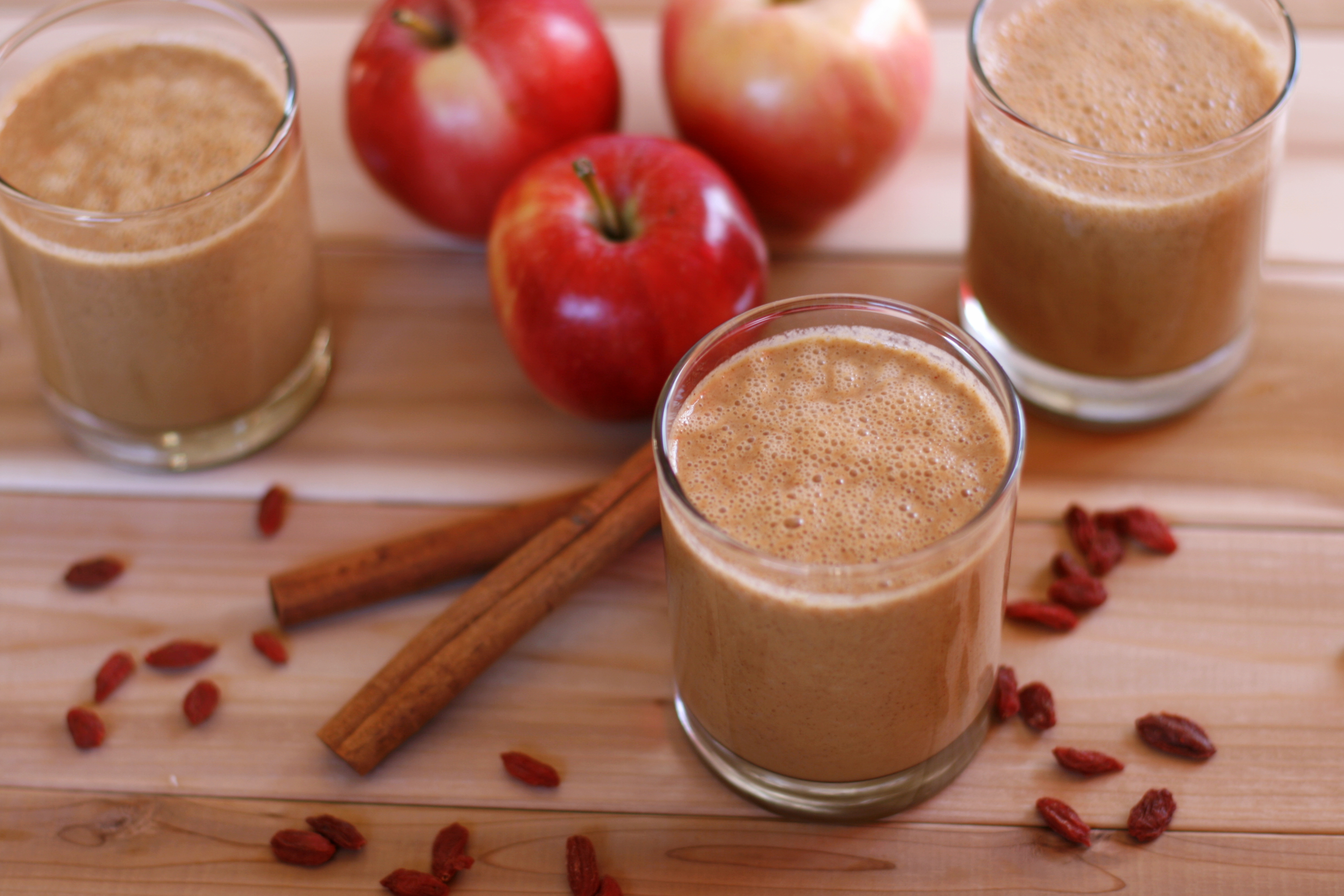 2. Apple Pie Chia Smoothie