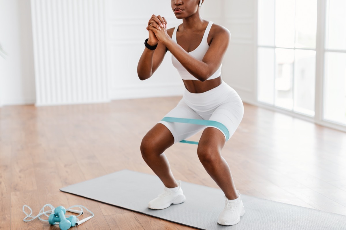 woman doing resistance training