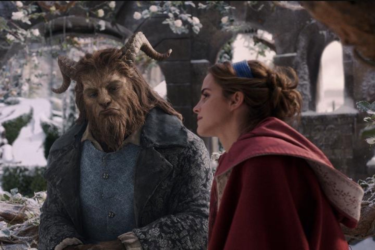 still from the 2017 beauty and the beast