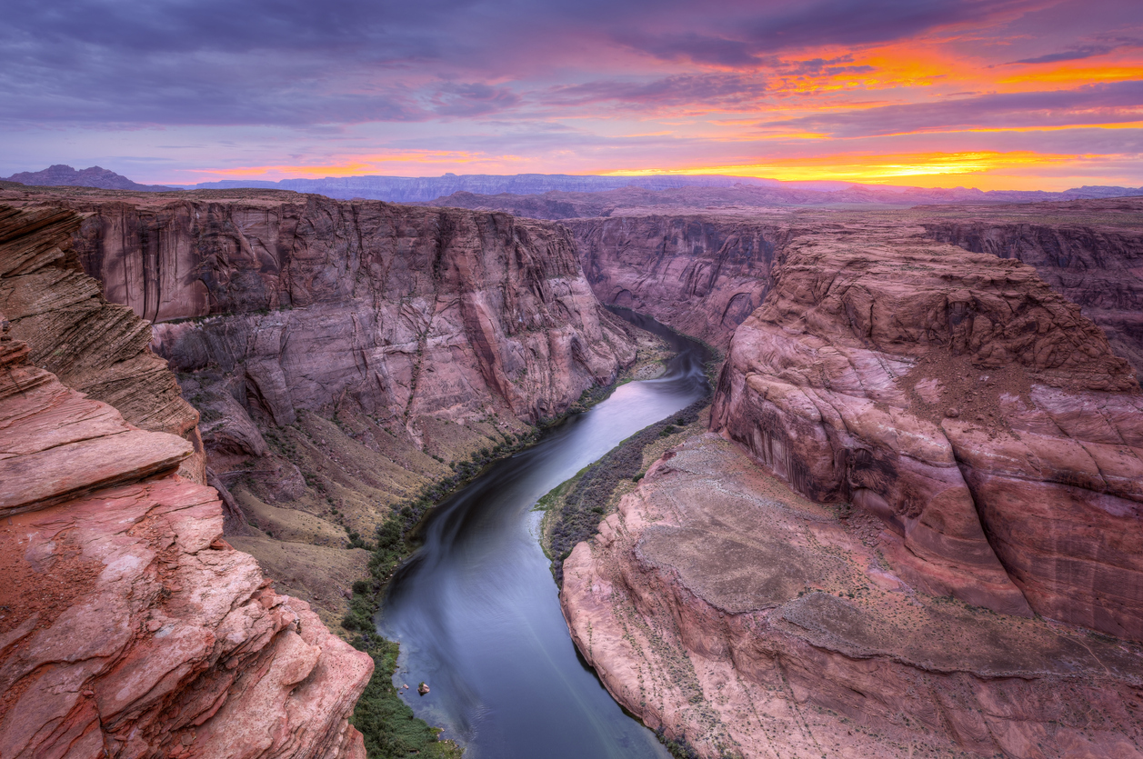 Colorado river at Horseshoe Bend, Page, AZ..