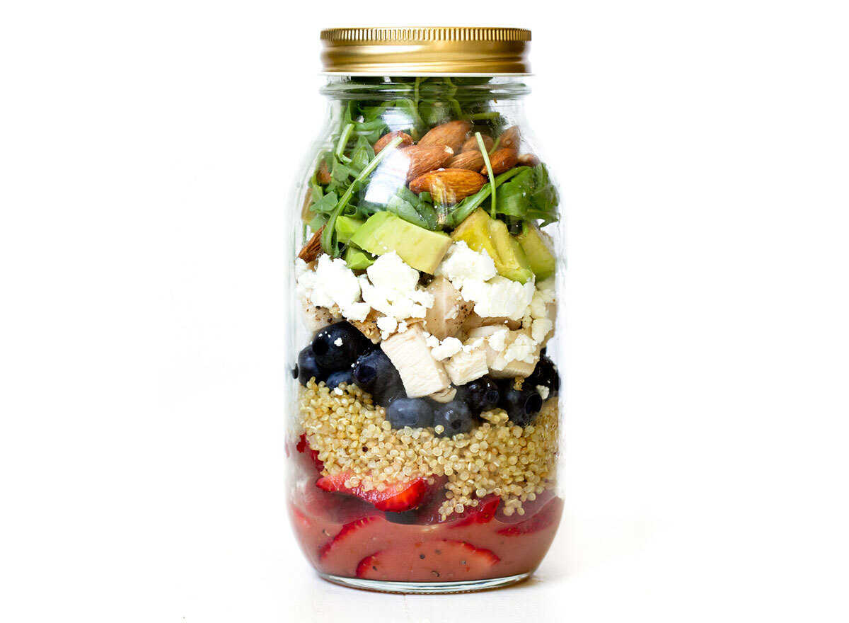 chicken berry quinoa mason jar salad