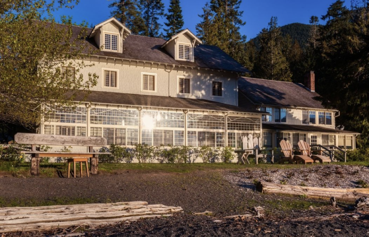 Lake Crescent Lodge