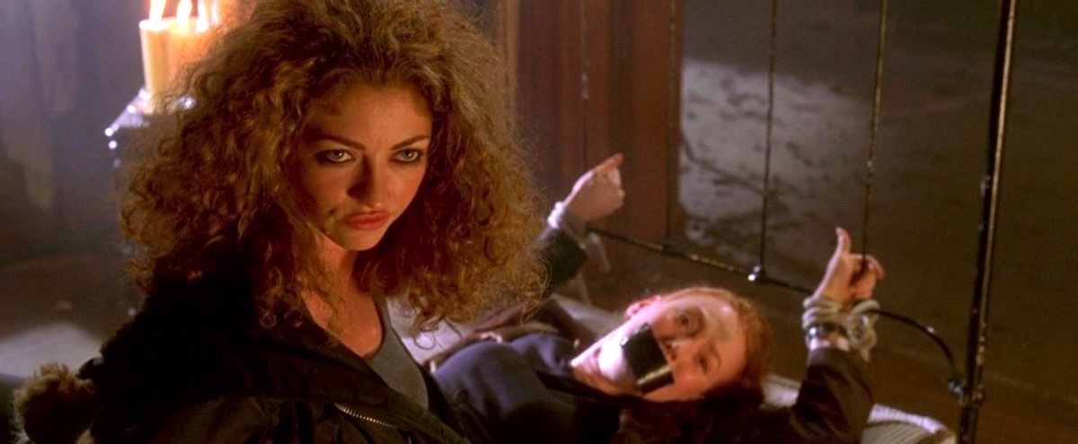 rebecca gayheart in urban legend