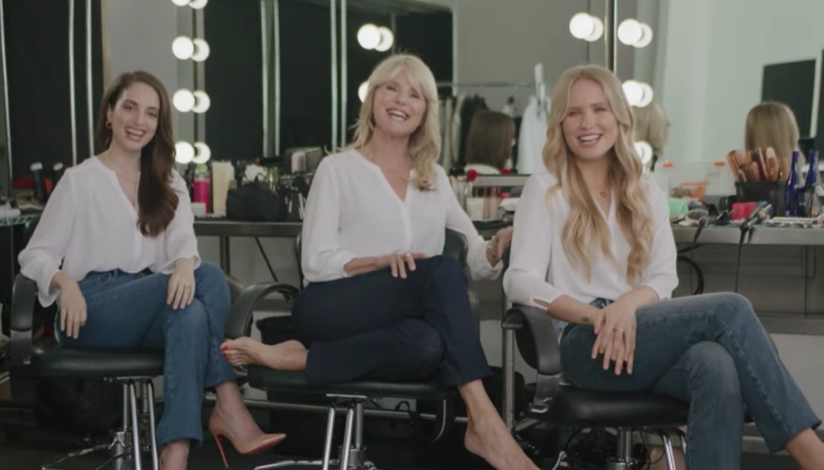 christie brinkley sits alongside her daughters alexa and sailor